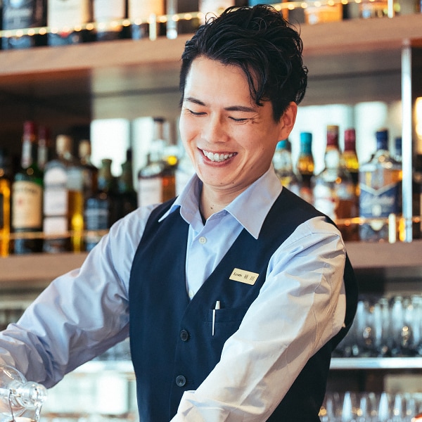 ホールスタッフ（店長候補）／正社員 / パート・アルバイト
